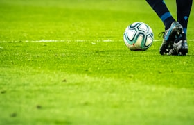 皇马3-0巴萨 西甲国家德比 足球比分